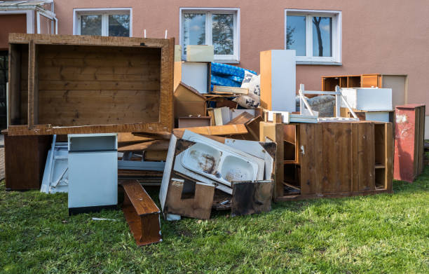 Best Construction Debris Removal  in Campton Hls, IL